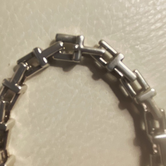 Women’s Tiffany & Co. 0.925 Sterling Silver “T” Chain Bracelet - Picture 2 of 4